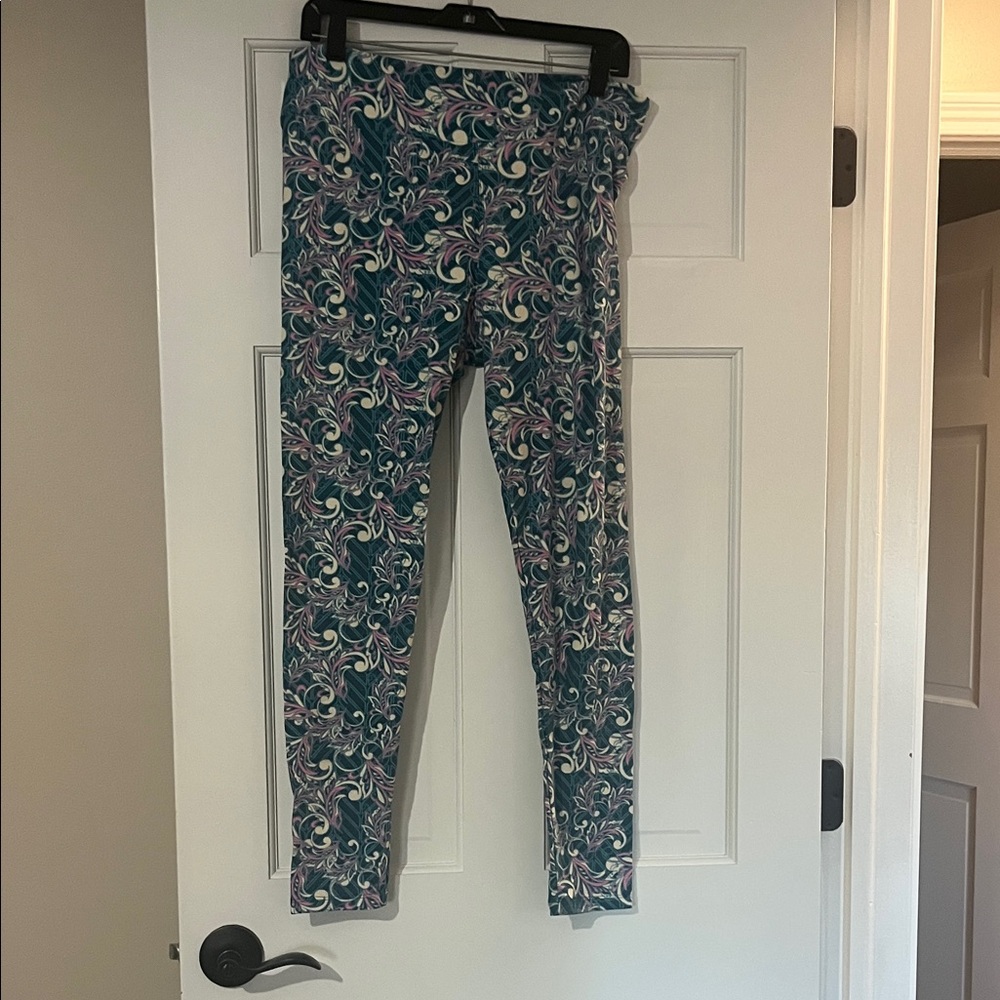 Woman’s Patterned Leggings